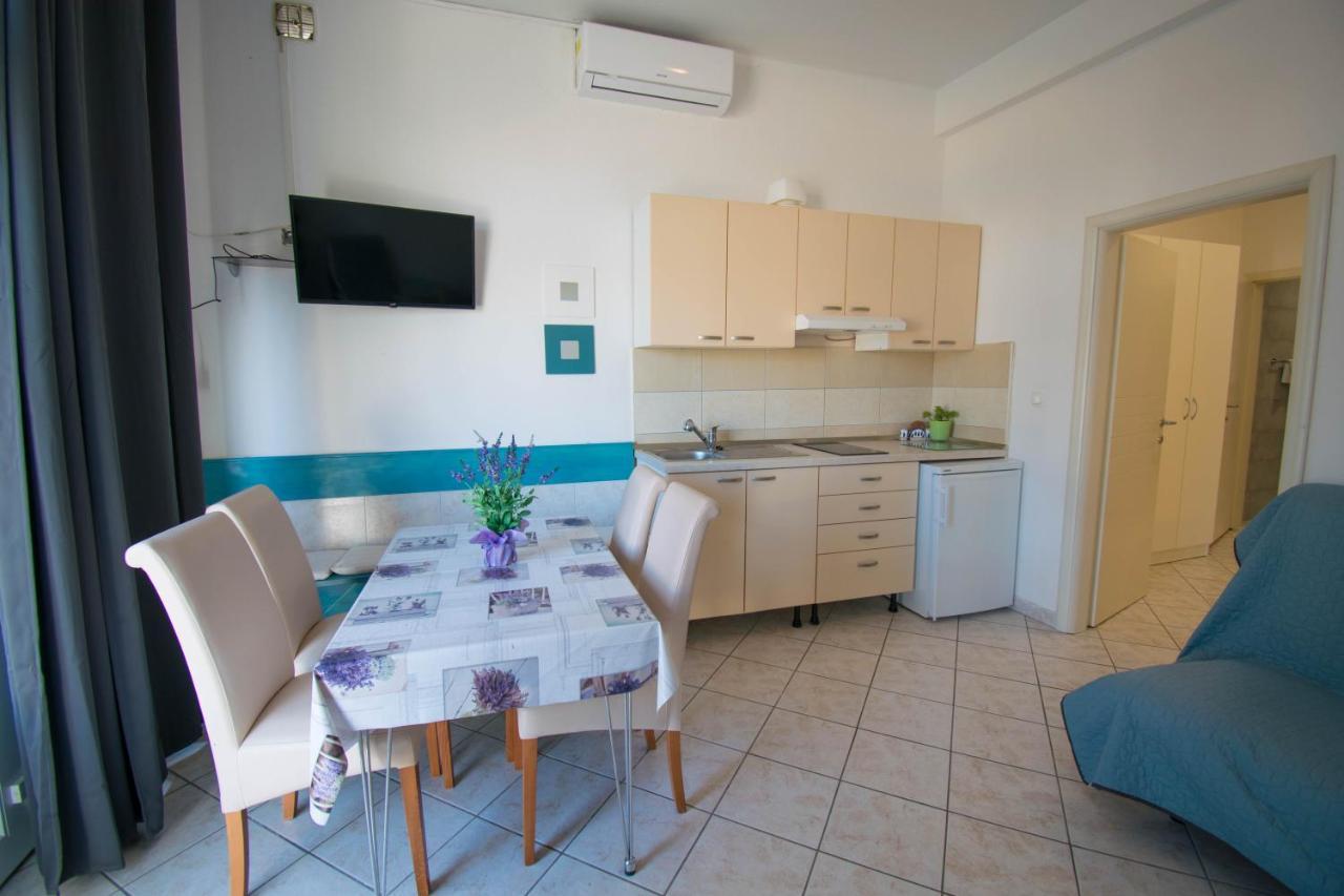 Family apartment Manuela - Baška Voda Bagian luar foto